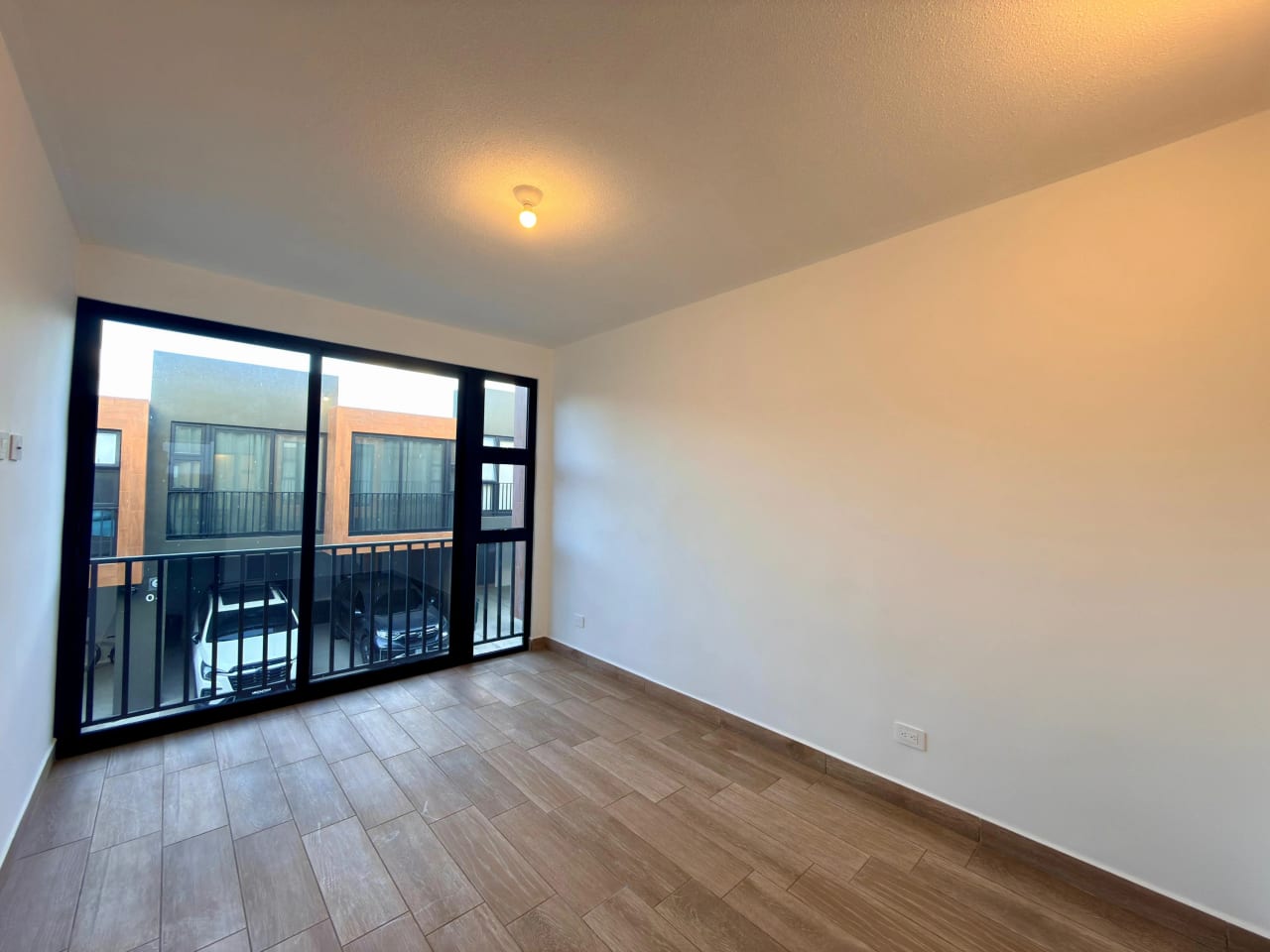 Vendo casa en condominio Laureles zona 16 — Casa en Venta en Zona 16, Guatemala, Ciudad — foto 6 de 16