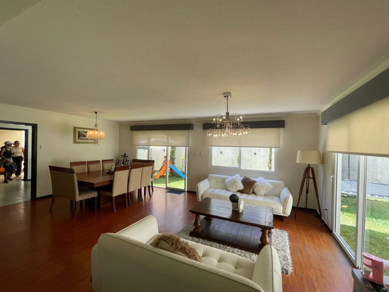 Vendo casa en Luces del Encinal zona 7 de Mixco — Casa en Venta en Zona 7 Mixco, Guatemala, Ciudad — foto 1 de 14