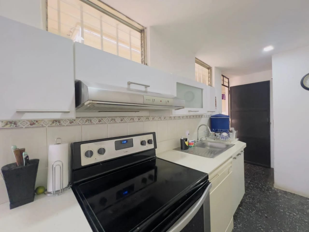 Vendo casa dentro de garita en Santa Rita 2 zona 2 de Mixco — Casa en Venta en Zona 2 Mixco, Guatemala, Ciudad — foto 7 de 16