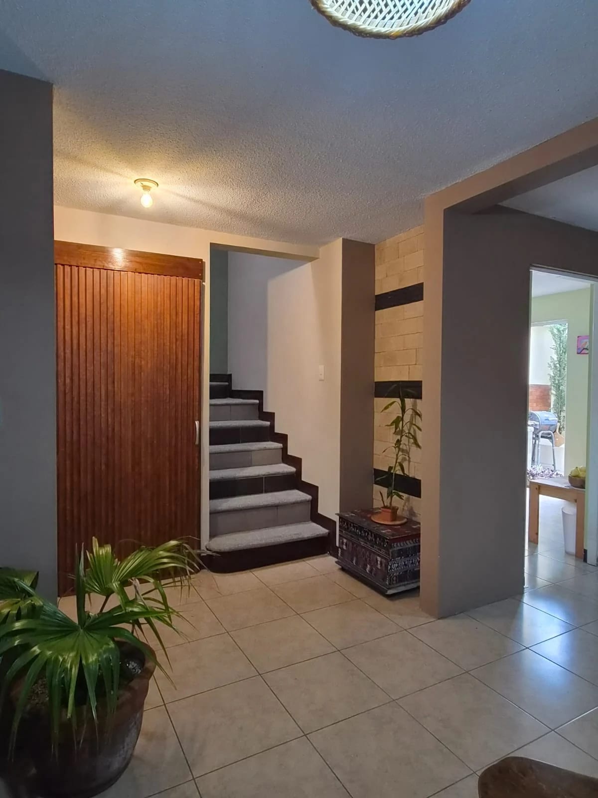 Vendo casa en condominio Vistas de la Paz zona 5 — Casa en Venta en Zona 5, Guatemala, Ciudad — foto 3 de 17