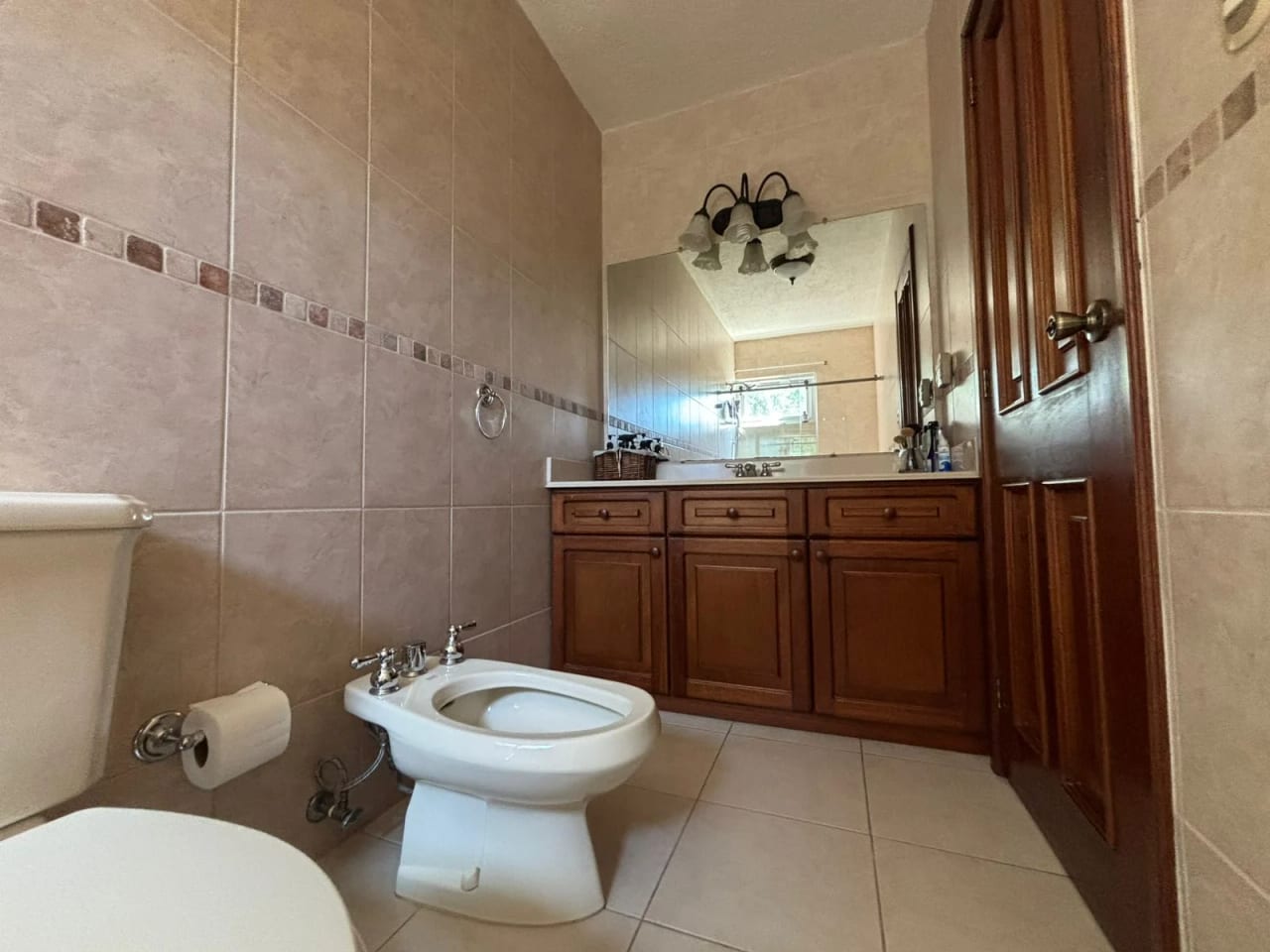 Vendo casa en Colinas de Castel km 20 Fraijanes — Casa en Venta en Carretera a El Salvador, Guatemala, Ciudad — foto 14 de 17