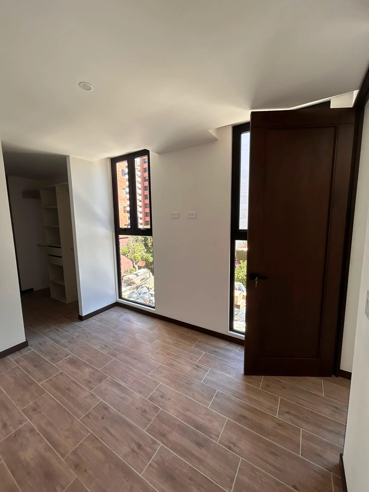Apartamento en alquiler en edificio el Ferran 2 zona 14 — Apartamento en Alquiler en Zona 14, Guatemala, Ciudad — foto 3 de 17