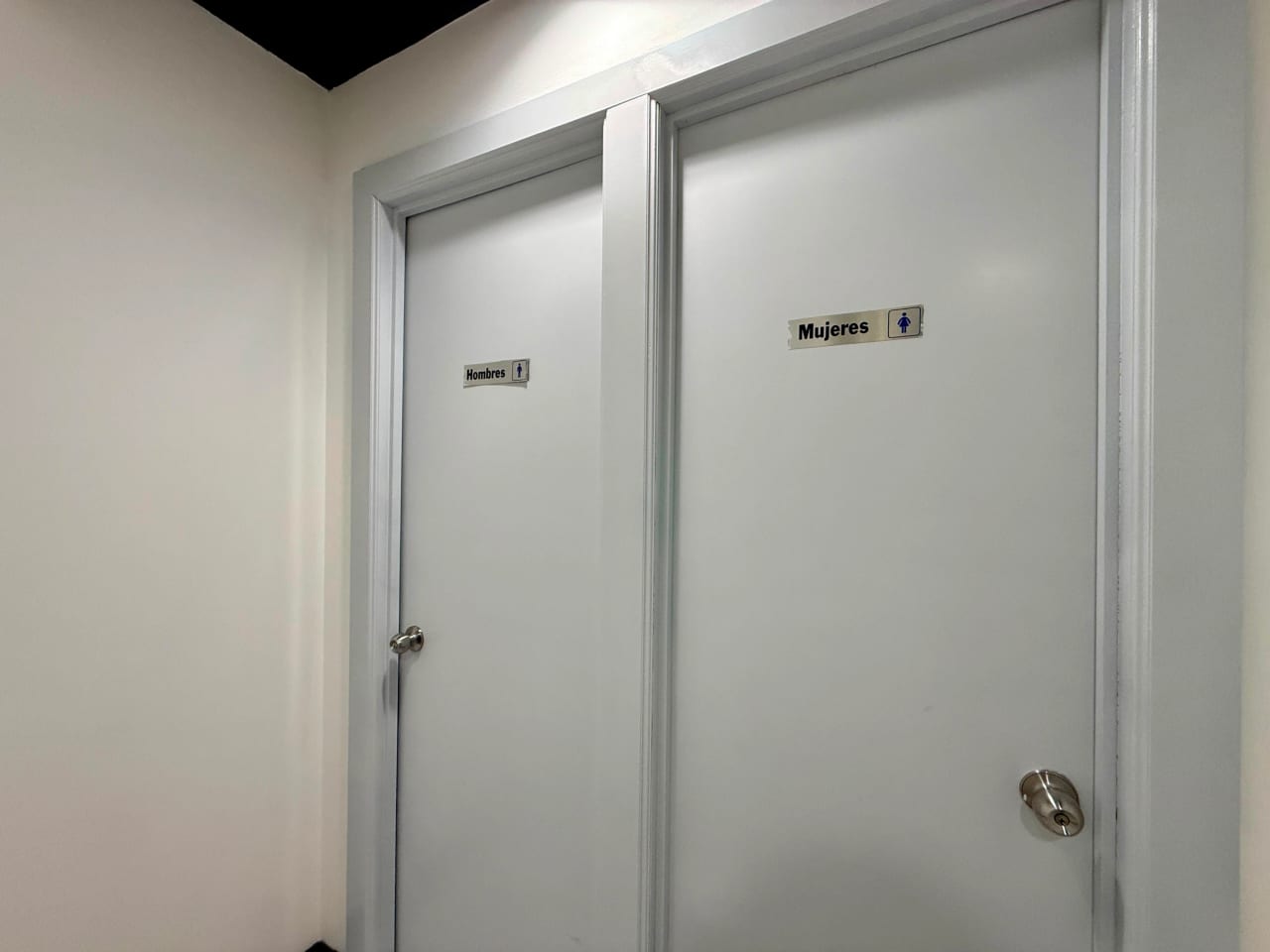 Oficina en venta en Europlaza zona 14 — Oficina en Venta en Zona 14, Guatemala, Ciudad — foto 13 de 14