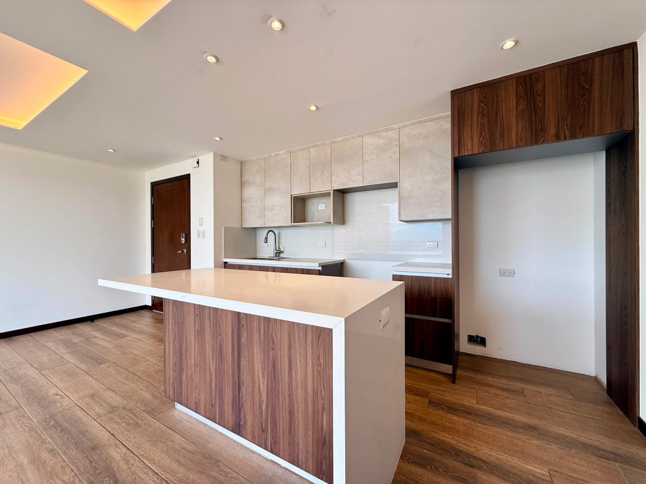 Apartamento en venta en Astorga zona 13 — Apartamento en Venta en Zona 13, Guatemala, Ciudad — foto 2 de 17