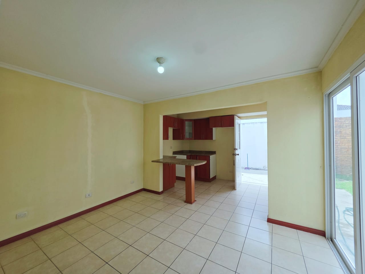 Casa en Venta en Hacienda de Las Flores Villa Nueva — Casa en Venta en Villa Nueva, Guatemala, Ciudad — foto 4 de 9