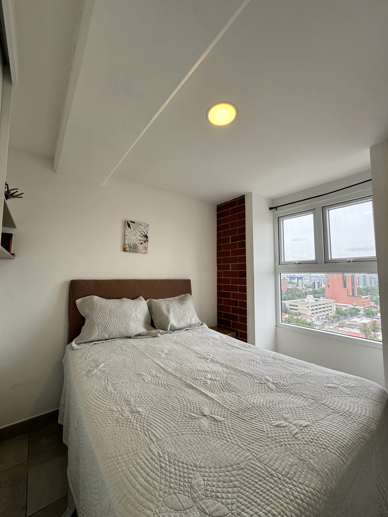 Apartamento Amueblado En Renta Zona 10 Fiamene — Apartamento en Alquiler en Zona 10, Guatemala, Ciudad — foto 6 de 10