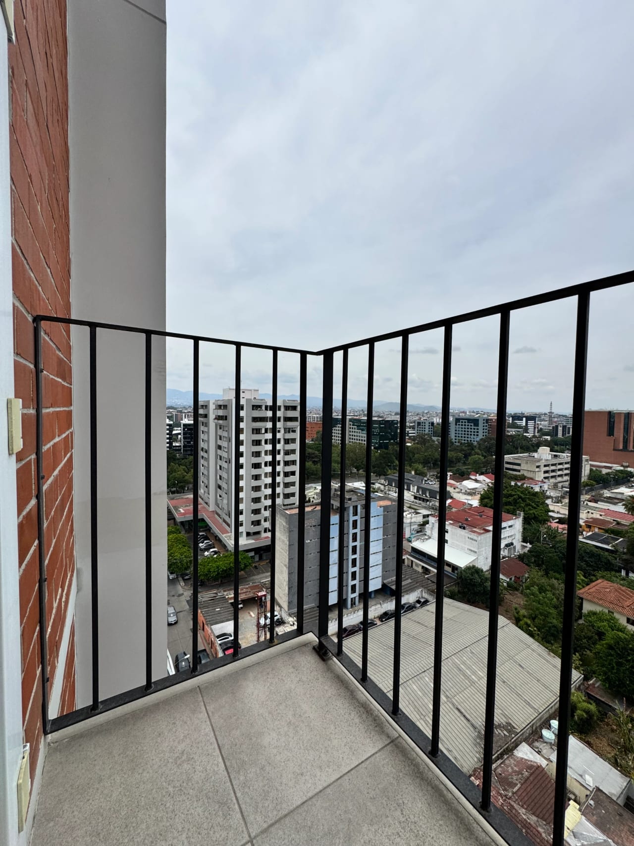 Apartamento Amueblado En Renta Zona 10 Fiamene — Apartamento en Alquiler en Zona 10, Guatemala, Ciudad — foto 7 de 10