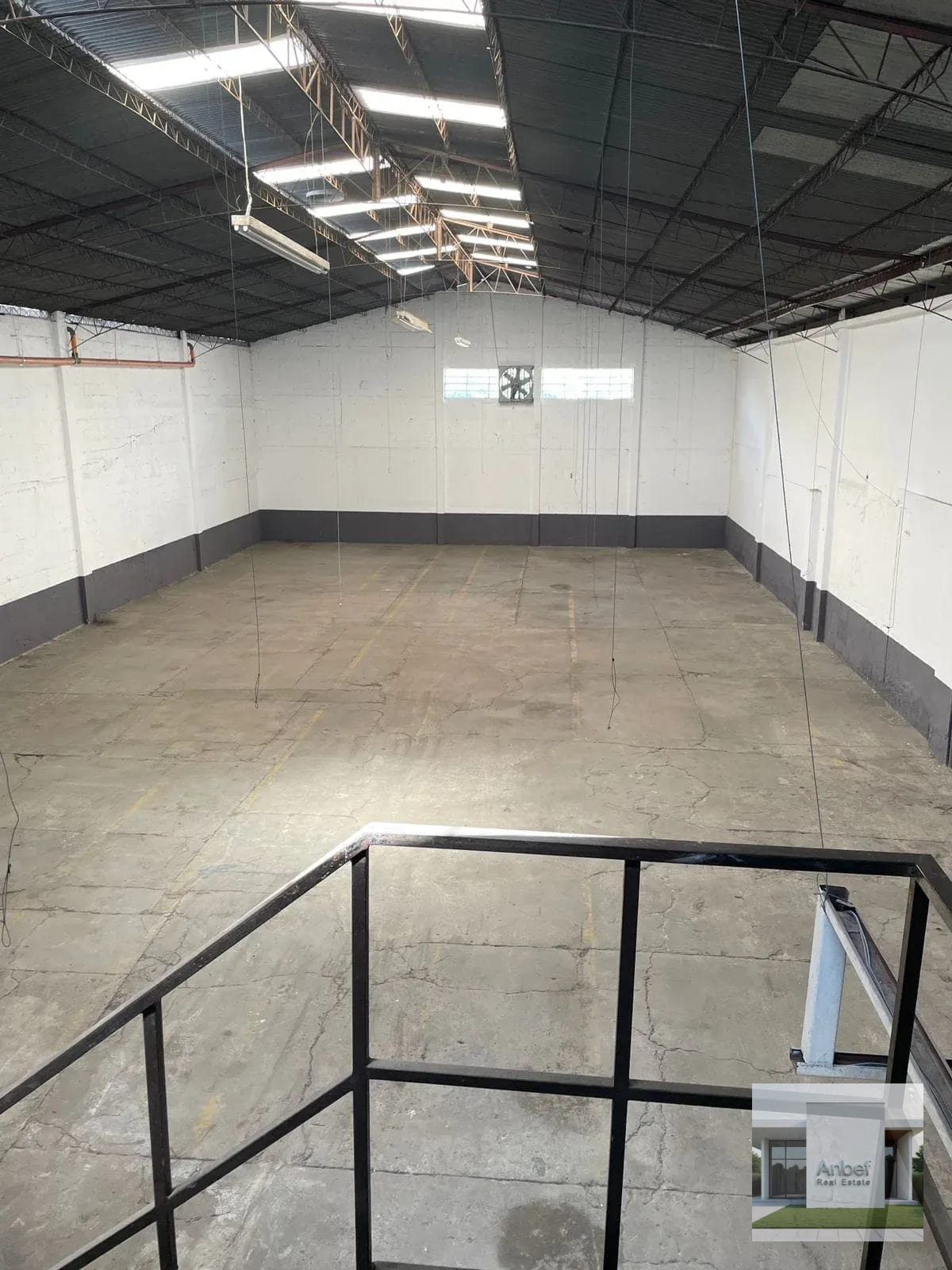 BODEGA en Alquiler en Cotio Z2 de Mixco, a 3 cuadras de la Roosevelt — Bodega / Ofibodega en Alquiler en Zona 2 Mixco, Guatemala, Ciudad — foto 4 de 6