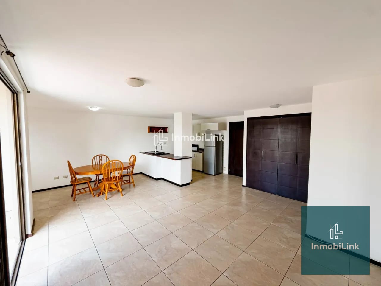 Apartamento Rever zona 10 — Apartamento en Venta en Zona 10, Guatemala, Ciudad — foto 9 de 13