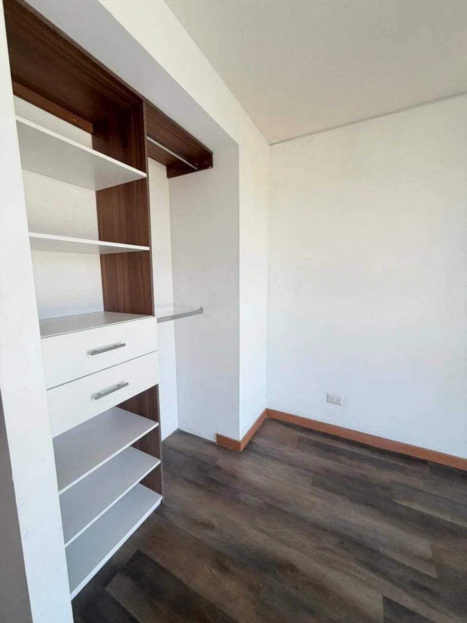 Apartamento en renta Z.11 — Apartamento en Alquiler en Zona 11, Guatemala, Ciudad — foto 12 de 13