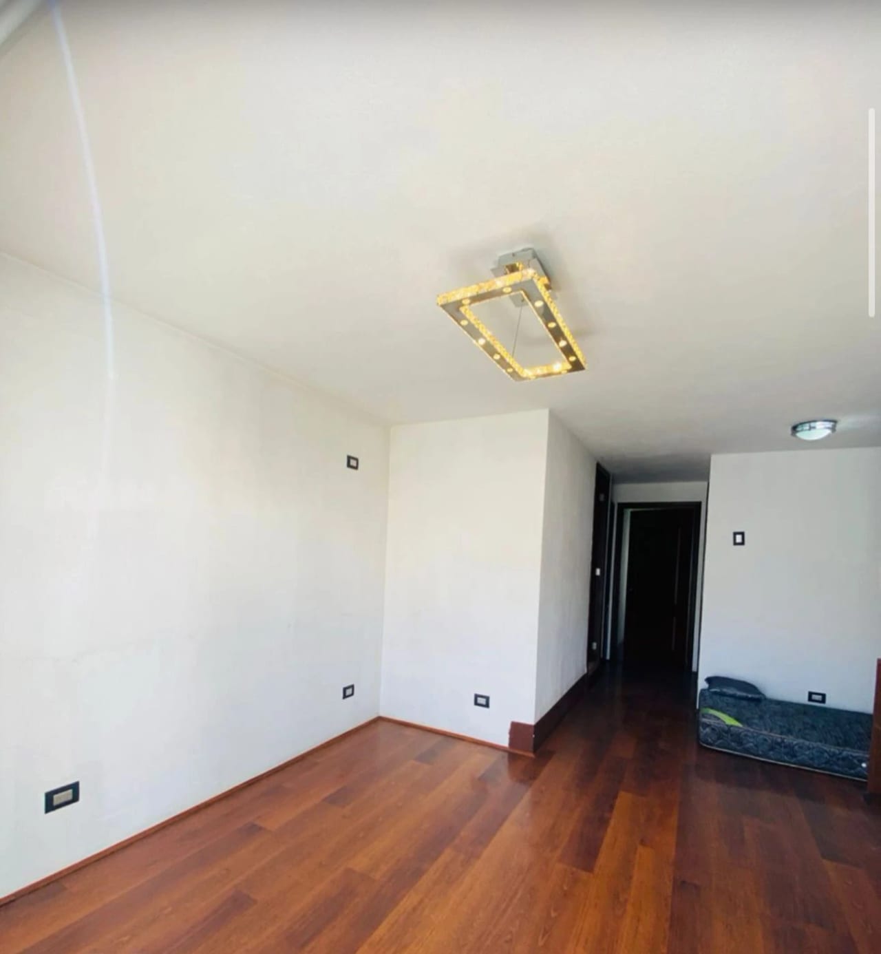 Casa en venta - San Cristóbal - Zona 8 de Mixco — Casa en Venta en Zona 8 Mixco, Guatemala, Ciudad — foto 10 de 11