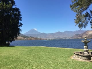 Chalet Crevalcore en renta Lago de Amatitlan — Casa vacacional en Alquiler en Amatitlán, Guatemala, Ciudad — miniatura 1 de 9