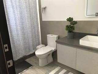 Alquiler de Apartamento Amueblado zona 16 Lirios de Cayala — Apartamento en Alquiler en Ciudad Cayalá, Zona 16, Guatemala, Ciudad — miniatura 4 de 11