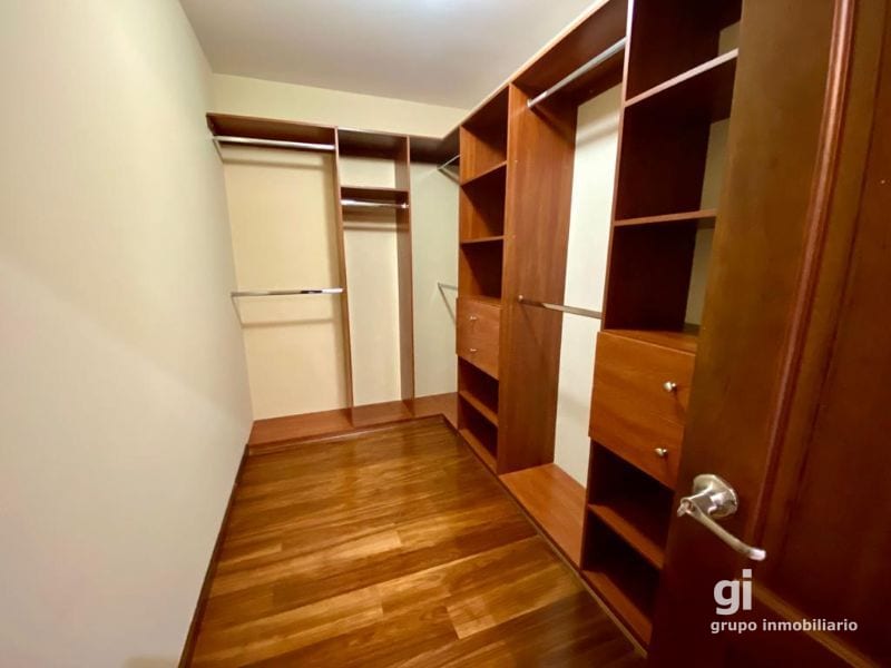 Apartamento en alquiler zona 10, 2 dormitorios + cuarto de servicio — Apartamento en Alquiler en Zona 10, Guatemala, Ciudad — foto 4 de 10