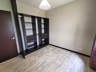 Apartamento en alquiler con jardín, k14.5 — Apartamento en Alquiler en Carretera a El Salvador, Guatemala, Ciudad — miniatura 6 de 9