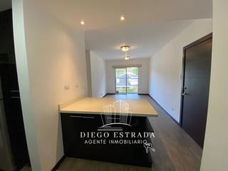 Apartamento con balcón y terraza — Apartamento en Alquiler en Carretera a El Salvador, Guatemala, Ciudad — miniatura 3 de 12