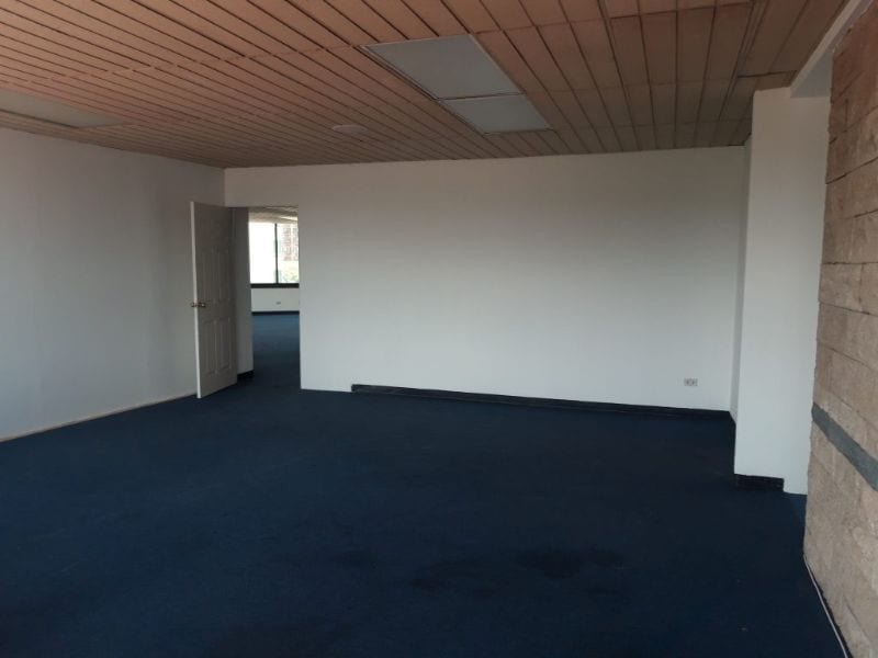 OFICINA EN MURANO CENTER, ZONA 10 (OPCIÓN 7) — Oficina en Alquiler en Zona 10, Guatemala, Ciudad — foto 4 de 4