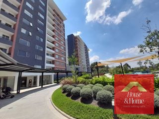 Apartamento en renta zona 14, Segheria — Apartamento en Alquiler en Segheria, Zona 14, Guatemala, Ciudad — miniatura 1 de 10
