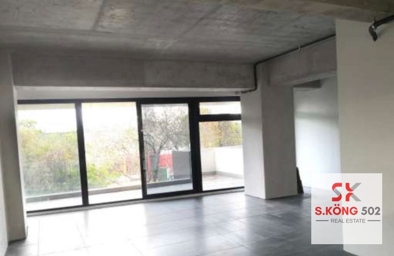 OFICINA CON BALCÓN EN EDIFICIO ASCEND, ZONA 9 — Oficina en Alquiler en Ascend, Zona 9, Guatemala, Ciudad — foto 1 de 14