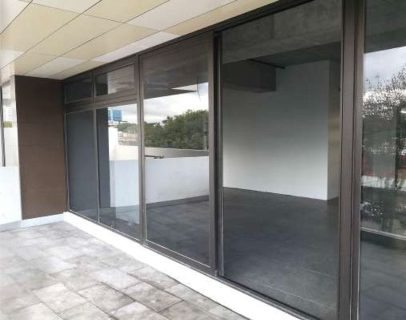 OFICINA CON BALCÓN EN EDIFICIO ASCEND, ZONA 9 — Oficina en Alquiler en Ascend, Zona 9, Guatemala, Ciudad — foto 8 de 14