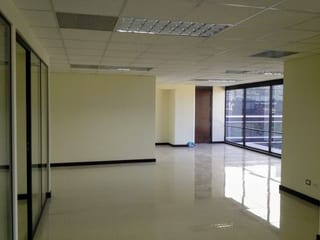 Design Center Oficina en Venta Zona 10 — Oficina en Venta en Design Center, Zona 10, Guatemala, Ciudad — miniatura 4 de 8