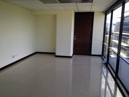 Design Center Oficina en Venta Zona 10 — Oficina en Venta en Design Center, Zona 10, Guatemala, Ciudad — foto 6 de 8