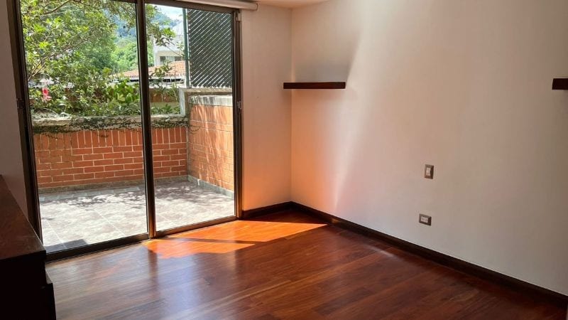 Verdino Apartamento de 2 Niveles en Venta Zona 15 Vista Hermosa I — Apartamento en Venta en Verdino, Zona 15, Guatemala, Ciudad — foto 10 de 11
