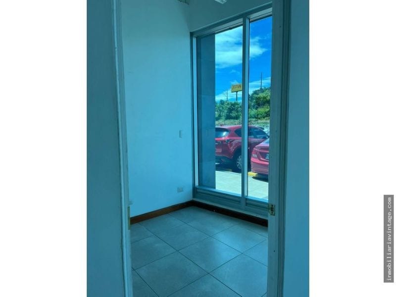 Oficina Plaza Portal del Bosque en Venta KM22.5 Carretera a el Salvador — Oficina en Venta en Carretera a El Salvador, Guatemala, Ciudad — foto 3 de 11