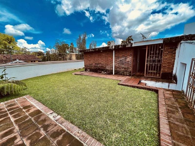 Casa en Oakland zona 10. — Casa en Venta en Zona 10, Guatemala, Ciudad — foto 3 de 14