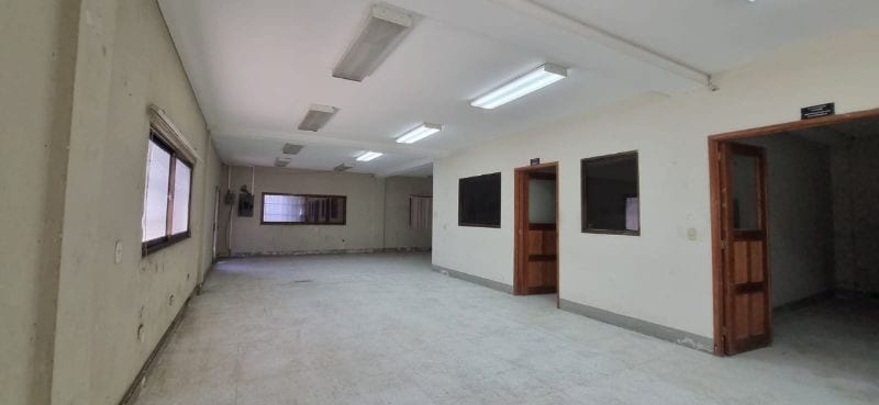Edificio con Bodega para Almacenaje Zona 4 de Mixco en Renta — Edificio en Alquiler en Zona 4 Mixco, Guatemala, Ciudad — foto 6 de 8