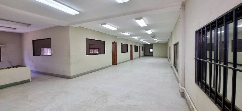 Edificio con Bodega para Almacenaje Zona 4 de Mixco en Renta — Edificio en Alquiler en Zona 4 Mixco, Guatemala, Ciudad — foto 8 de 8