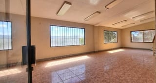 Edificio con Bodega para Almacenaje Zona 4 de Mixco en Renta — Edificio en Alquiler en Zona 4 Mixco, Guatemala, Ciudad — miniatura 7 de 8