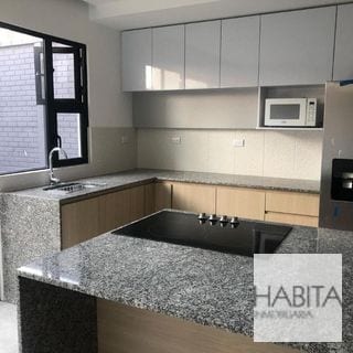 Casa amplia en Alquiler - Hacienda Real — Casa en Alquiler en Hacienda Real, Zona 16, Guatemala, Ciudad — miniatura 5 de 7