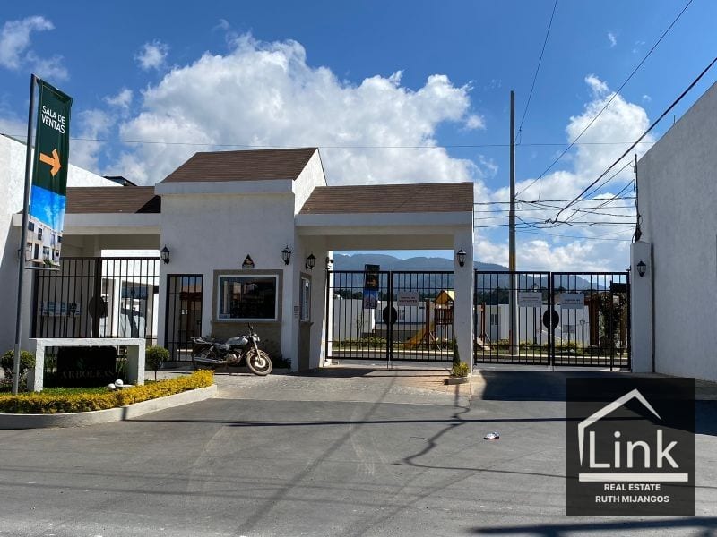 Casa En Venta San Jose Pinula Condado Almeria — Casa en Venta en San José Pinula, Guatemala, Ciudad — foto 1 de 7