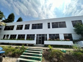 Propiedad en renta km 8 CES Edificio de 1000 metros con 2 niveles — Edificio en Alquiler en Carretera a El Salvador, Guatemala, Ciudad — miniatura 15 de 15
