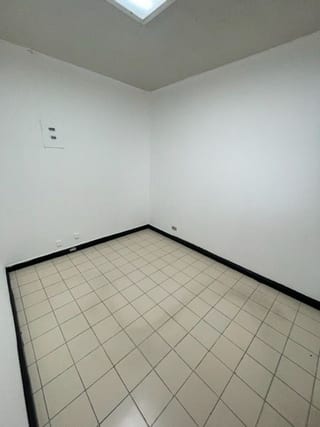 Oficina en Venta Edificio Tivoli Zona 9. — Oficina en Venta en Tívoli, Zona 9, Guatemala, Ciudad — miniatura 9 de 17