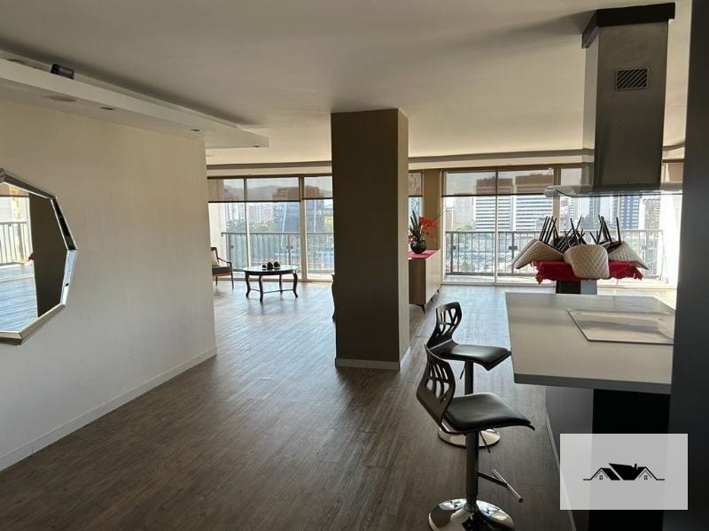 EN VENTA APARTAMENTO REMODELADO ZONA 10 CIUDAD VIEJA — Apartamento en Venta en Ciudad Vieja, Zona 10, Guatemala, Ciudad — foto 2 de 12