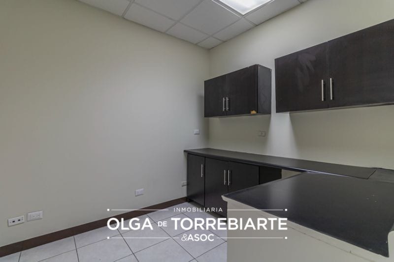 Oficina en Zona Pradera, zona 10 — Oficina en Alquiler en Zona Pradera, Zona 10, Guatemala, Ciudad — foto 8 de 17