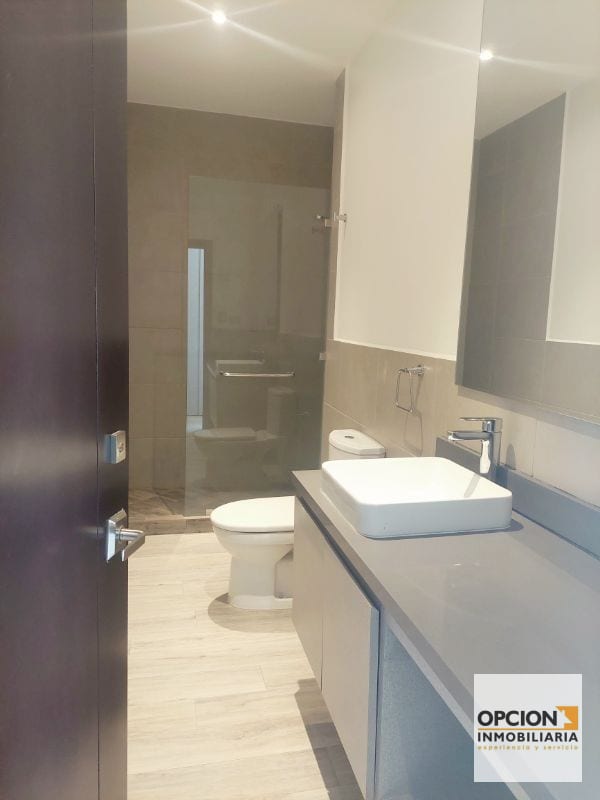 RENTO APARTAMENTO LIRIOS II CAYALÁ Z.16 — Apartamento en Alquiler en Ciudad Cayalá, Zona 16, Guatemala, Ciudad — foto 9 de 16