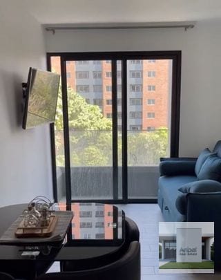 Apartamento 1 Dormitorio Full Amueblado — Apartamento en Alquiler en Parque 10, Zona 10, Guatemala, Ciudad — miniatura 1 de 9