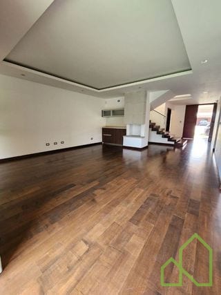 Casa en Venta a 5 minutos de Pradera zona 10 — Casa en Venta en Santa Catarina Pinula, Guatemala, Ciudad — miniatura 2 de 15