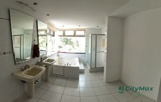 Casa Residencial en Venta en Zona 16 Kanajuyú II — Casa en Venta en Zona 16, Guatemala, Ciudad — miniatura 6 de 16