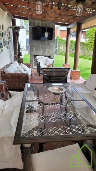 Casa y Terreno 1,000v2 en Venta en Paraje Solar — Casa en Venta en Carretera a El Salvador, Guatemala, Ciudad — miniatura 3 de 15