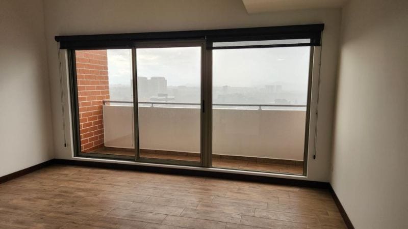 Apartamento en renta en Casalini Diagonal 6 zona 10 — Apartamento en Alquiler en Zona 10, Guatemala, Ciudad — foto 10 de 11