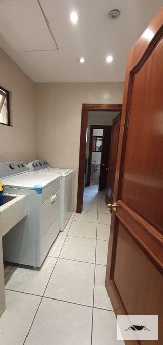 EN RENTA APARTAMENTO 184MTS AMUEBLADO ZONA 10 184MTS — Apartamento en Alquiler en Zona 10, Guatemala, Ciudad — miniatura 2 de 17