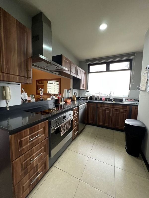 AMPLIO APARTAMENTO EN VENTA ZONA 14 — Apartamento en Venta en Exedra, Zona 14, Guatemala, Ciudad — foto 9 de 14