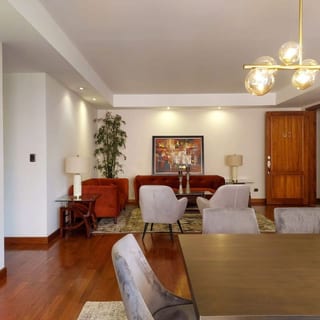 AMPLIO APARTAMENTO EN RENTA ZONA 14 — Apartamento en Alquiler en Arcángel Miguel, Zona 14, Guatemala, Ciudad — miniatura 4 de 12