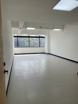 Alquiler de Oficina 01010 — Oficina en Alquiler en Edificio 01010 (Cero Diez Diez), Zona 10, Guatemala, Ciudad — miniatura 5 de 5