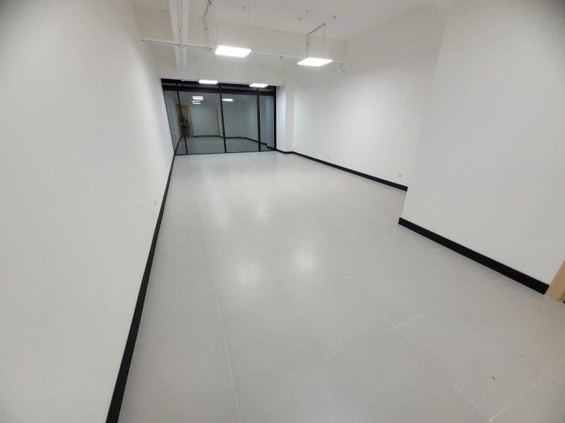 Alquiler de Oficina 01010 — Oficina en Alquiler en Edificio 01010 (Cero Diez Diez), Zona 10, Guatemala, Ciudad — foto 2 de 5