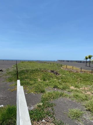 MARENA TERRENO FRENTE AL MAR EN VENTA — Terreno en Venta en Marena, Puerto San José, Escuintla — miniatura 4 de 6